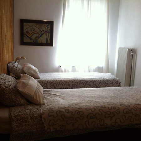 Guest House Backhouse Bruxelas Exterior foto
